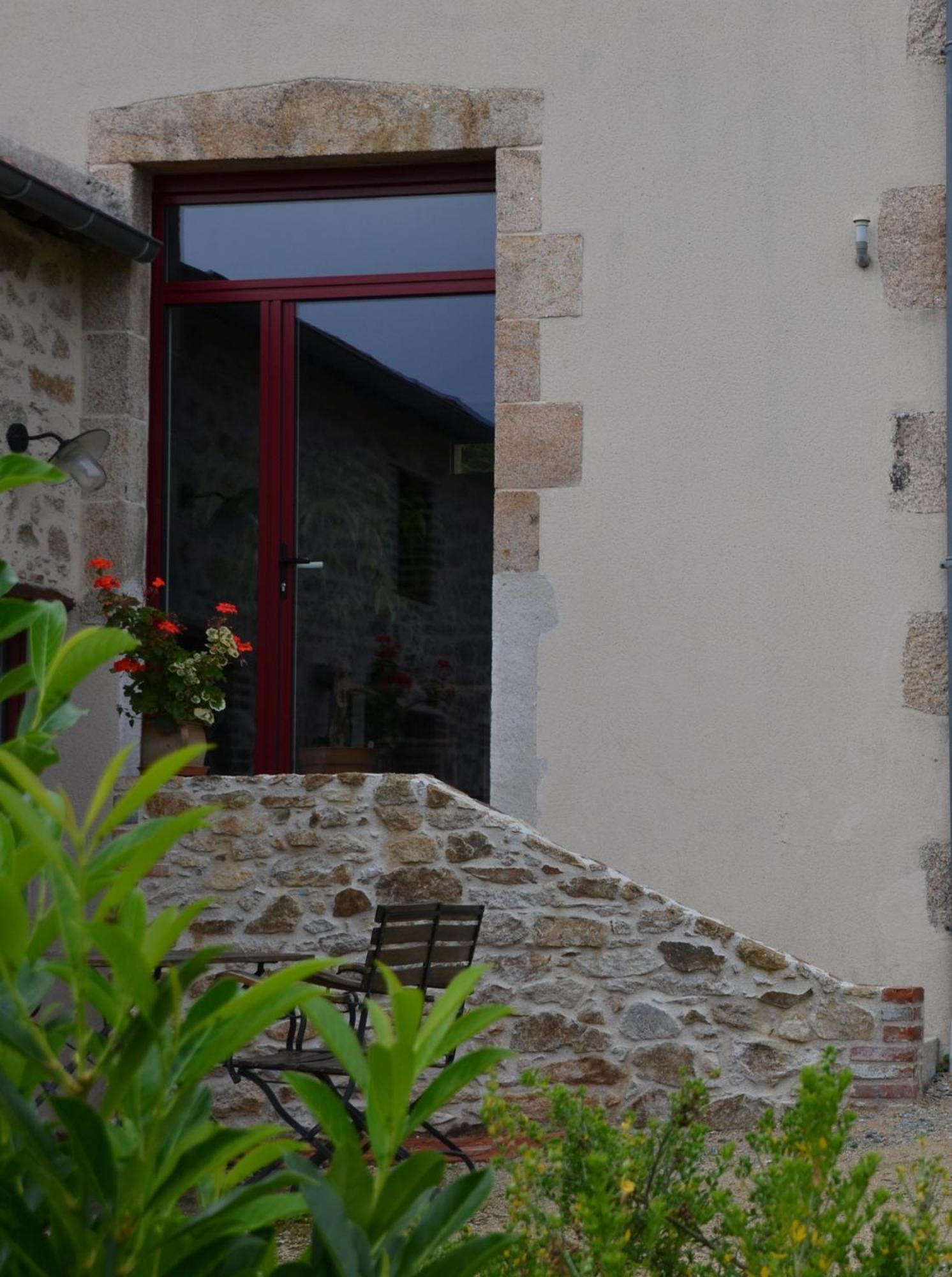 Demeure Du Castel Bed and Breakfast Les Châtelliers-Châteaumur Δωμάτιο φωτογραφία
