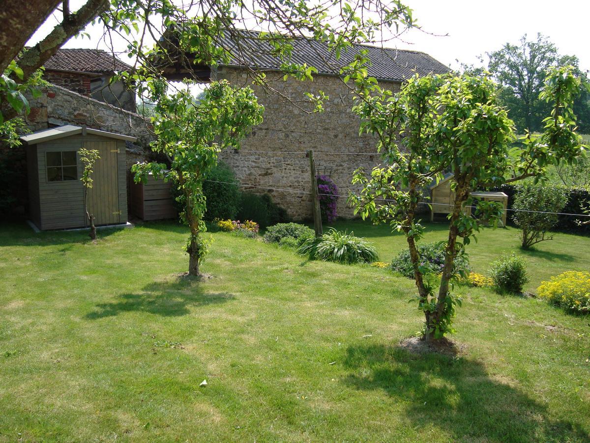 Demeure Du Castel Bed and Breakfast Les Châtelliers-Châteaumur Εξωτερικό φωτογραφία