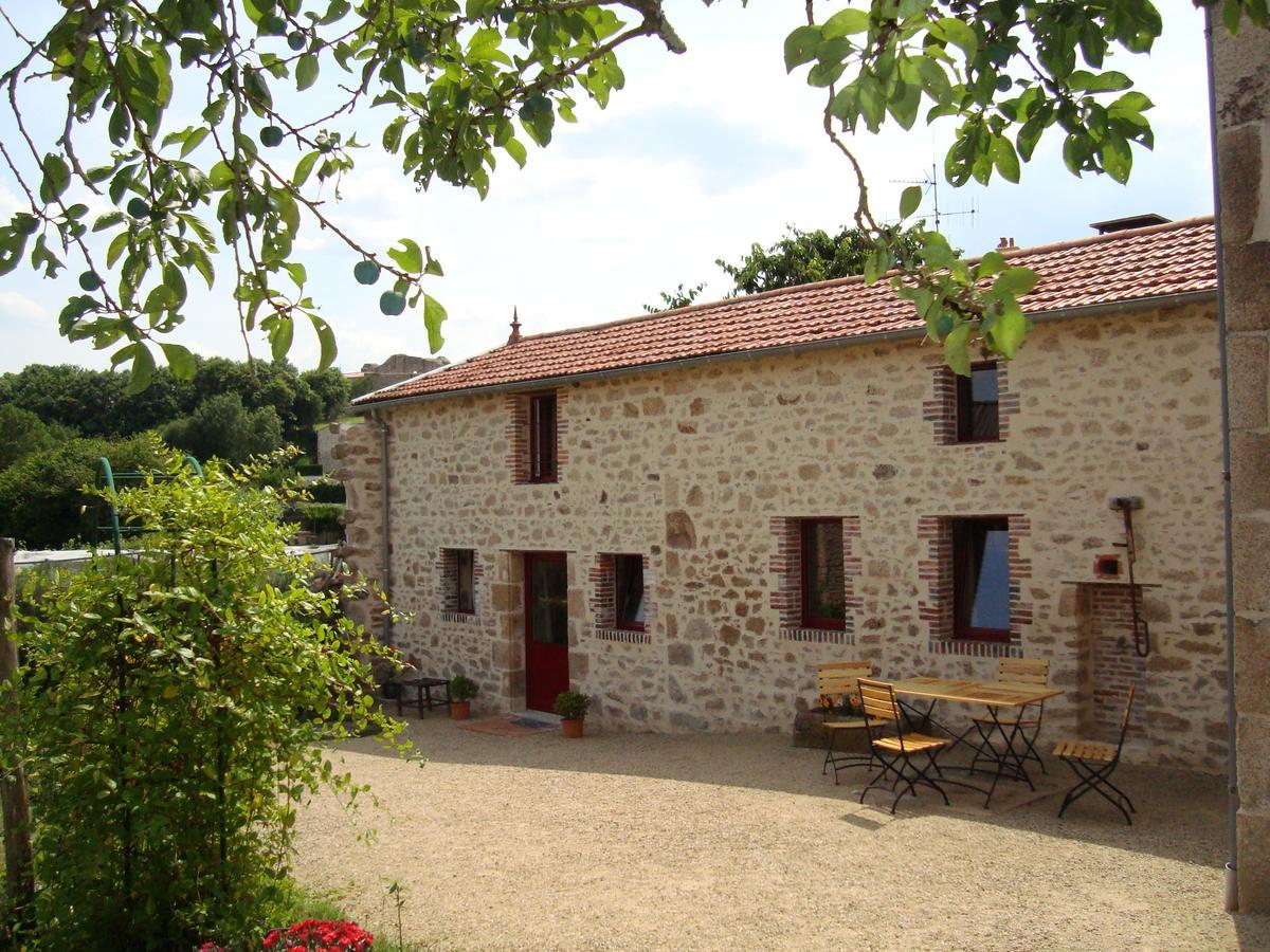 Demeure Du Castel Bed and Breakfast Les Châtelliers-Châteaumur Εξωτερικό φωτογραφία