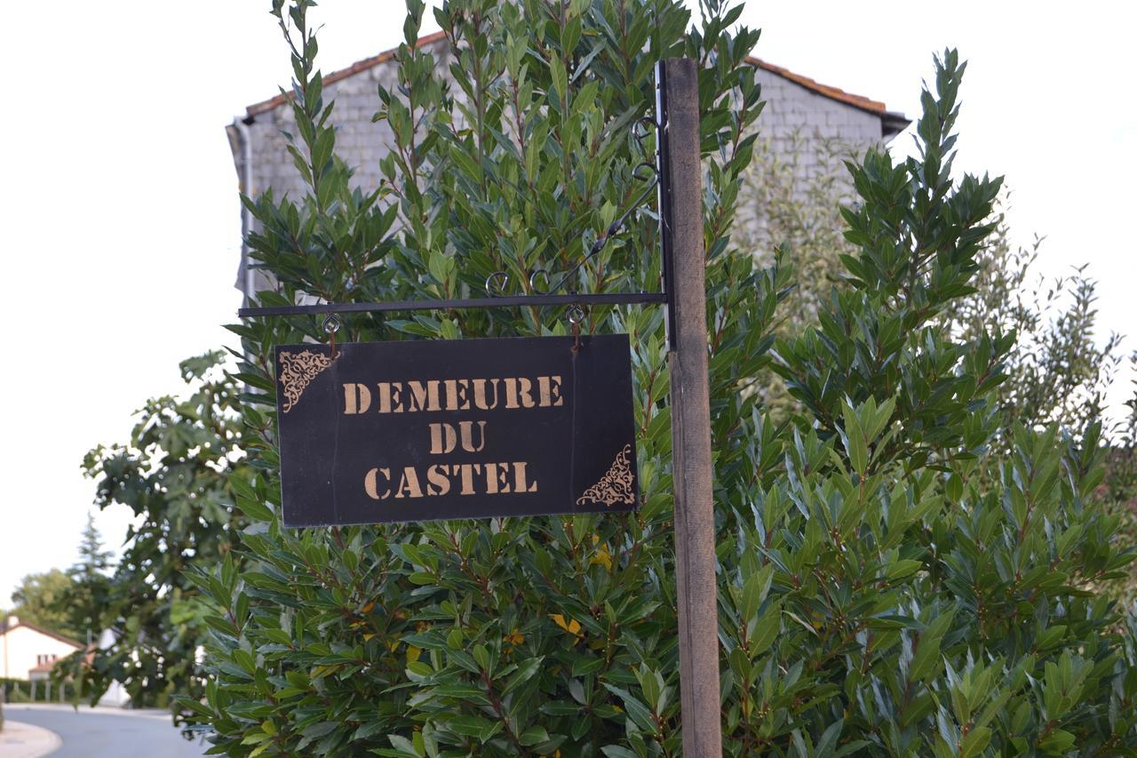 Demeure Du Castel Bed and Breakfast Les Châtelliers-Châteaumur Εξωτερικό φωτογραφία