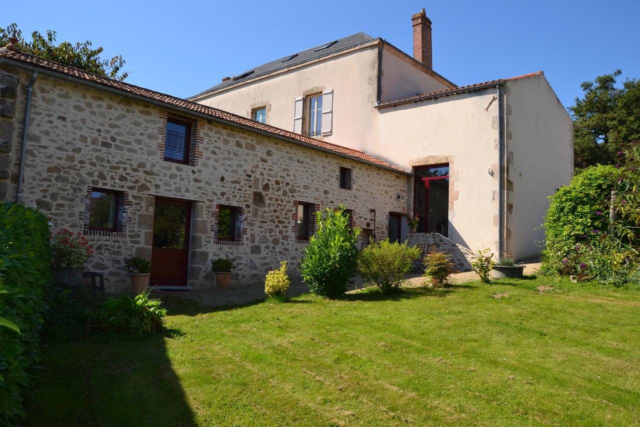 Demeure Du Castel Bed and Breakfast Les Châtelliers-Châteaumur Εξωτερικό φωτογραφία